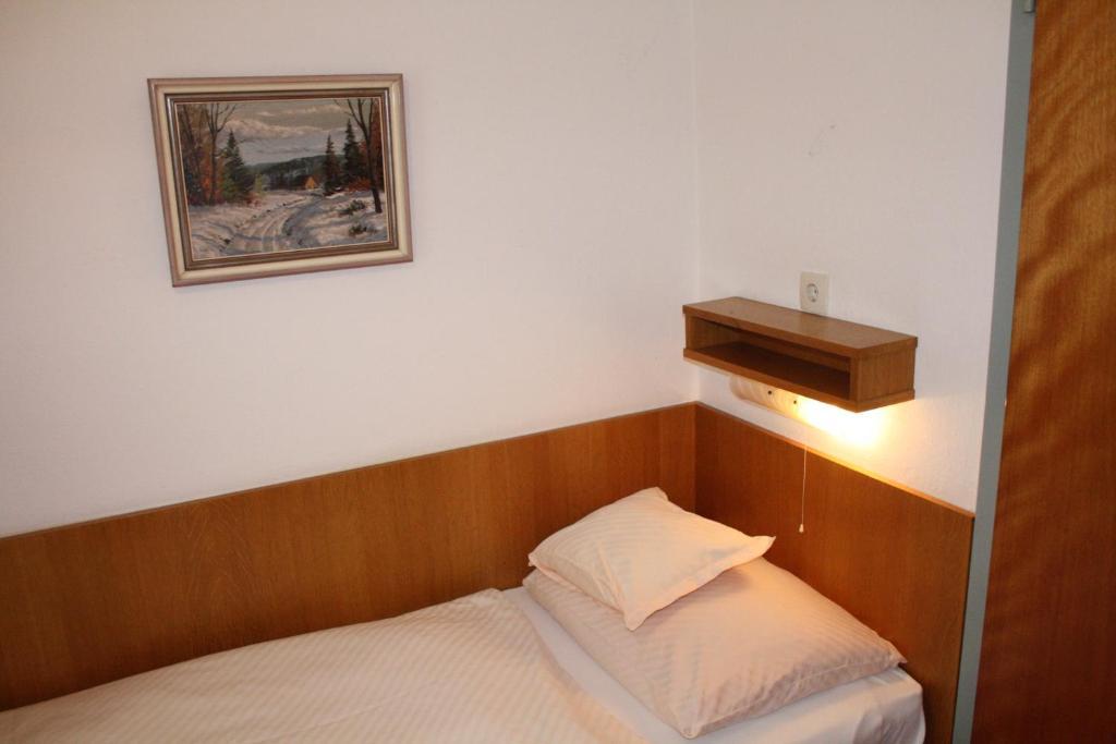 Pension Wolf Steindorf am Ossiacher See Szoba fotó